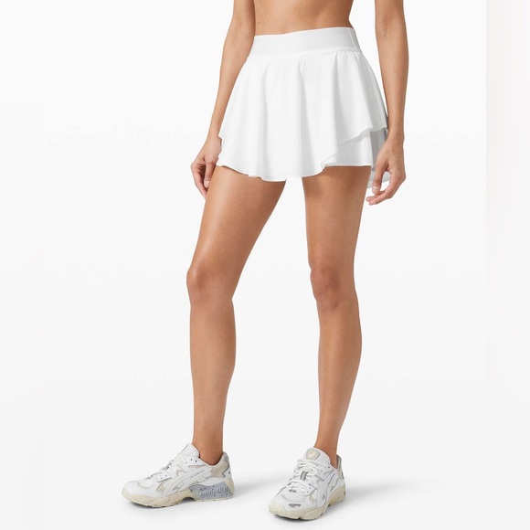 Lululemon Court Revival High Waist Skort in White Sz: 4 - Picture 2 of 10